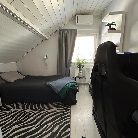 Large House - Sauna, Backyard & Tranquility Apartment Helsinki